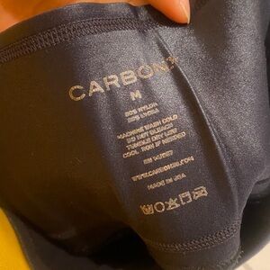 CARBON38 LEGGINGS (high rise Black M + 7/8 Red Leggings w Leopard Patterns M)